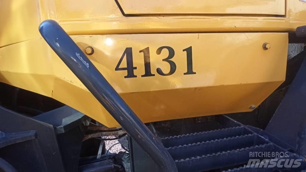 Komatsu WA250PZ-5 Kolesni nakladalci