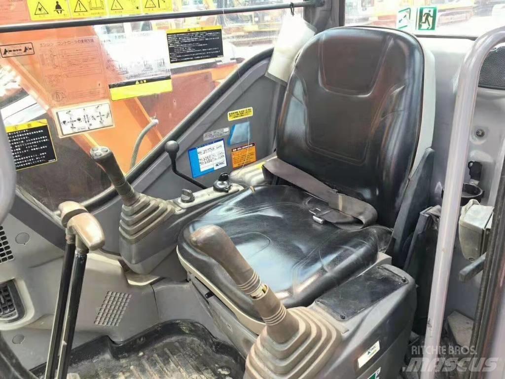 Hitachi ZX75 Bagri goseničarji