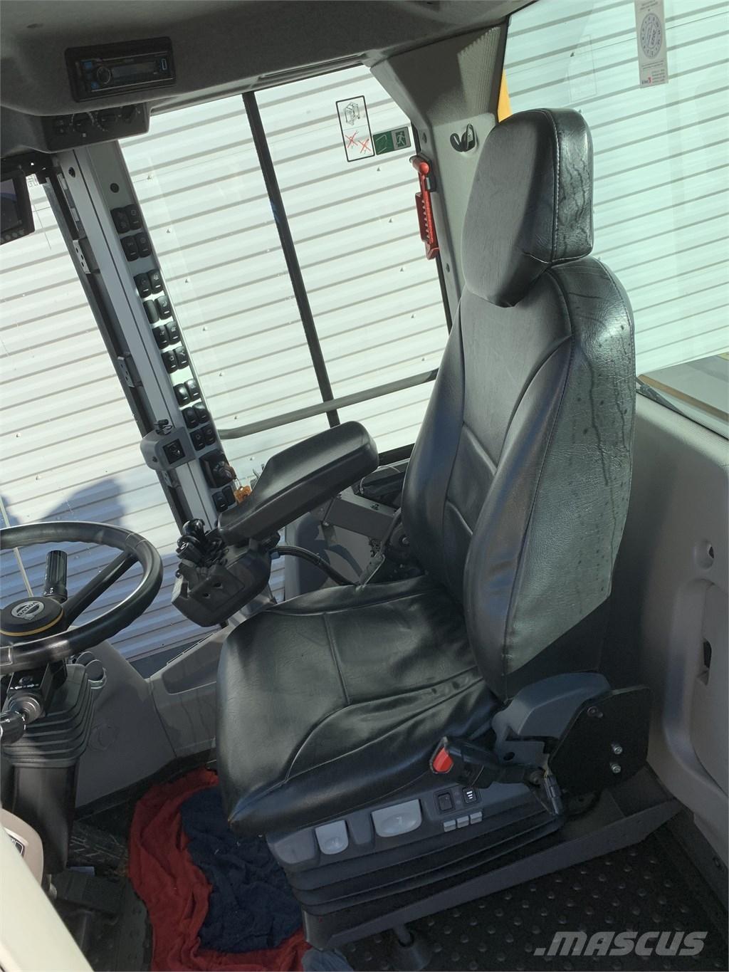 Volvo L90H Kolesni nakladalci