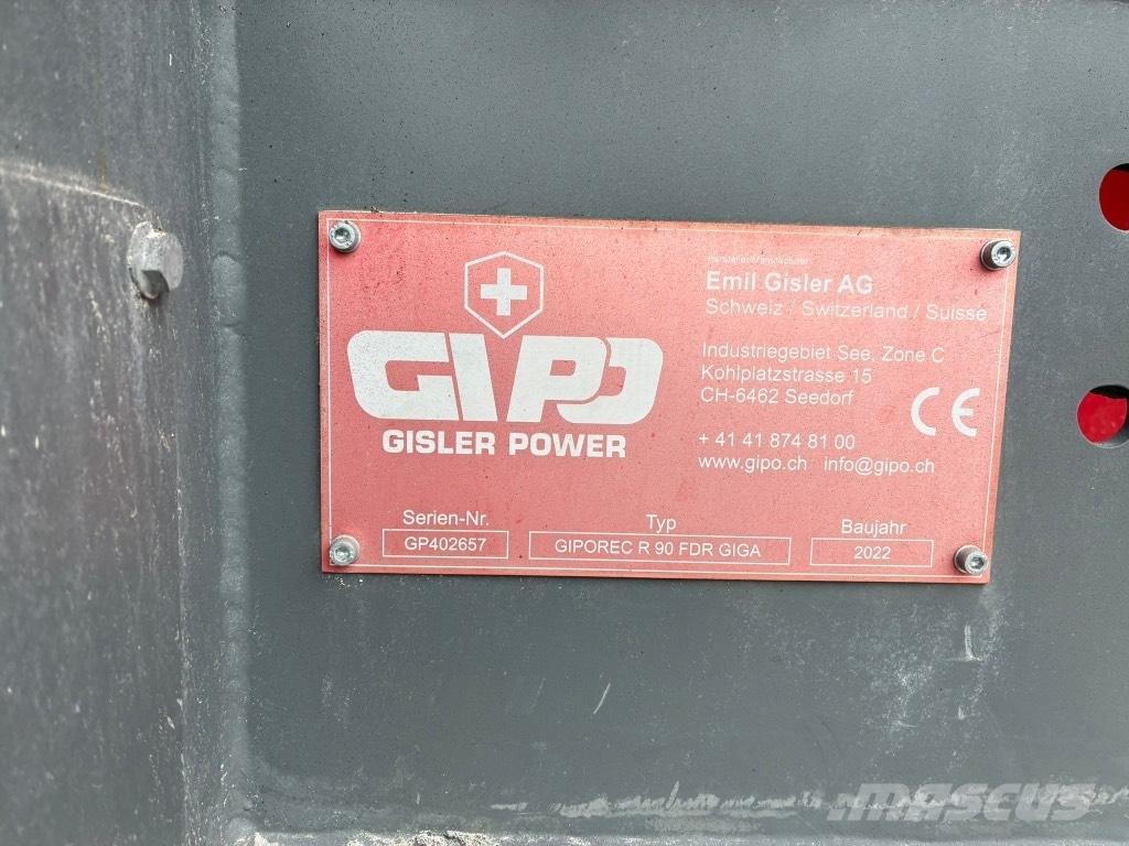 GIPO P090 GIGA Mobilni drobilniki