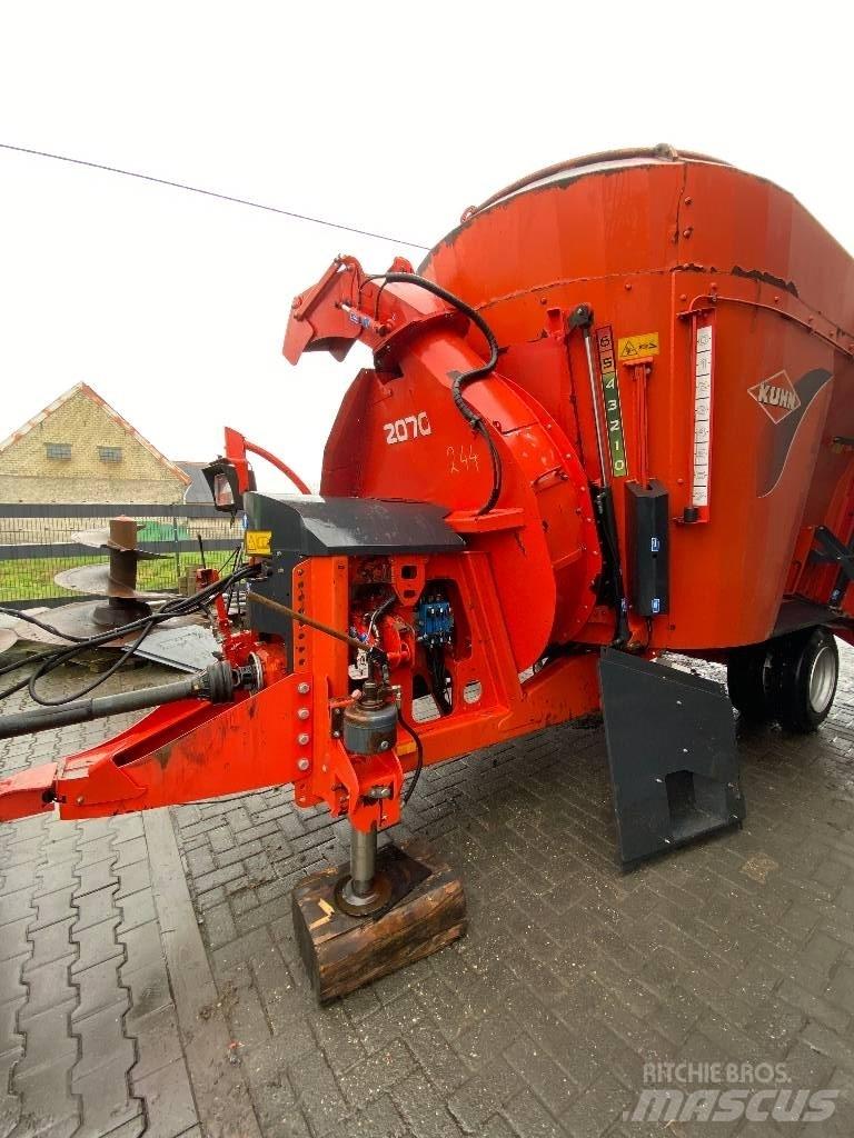 Kuhn Typ 2070 Mešalne hranilnice