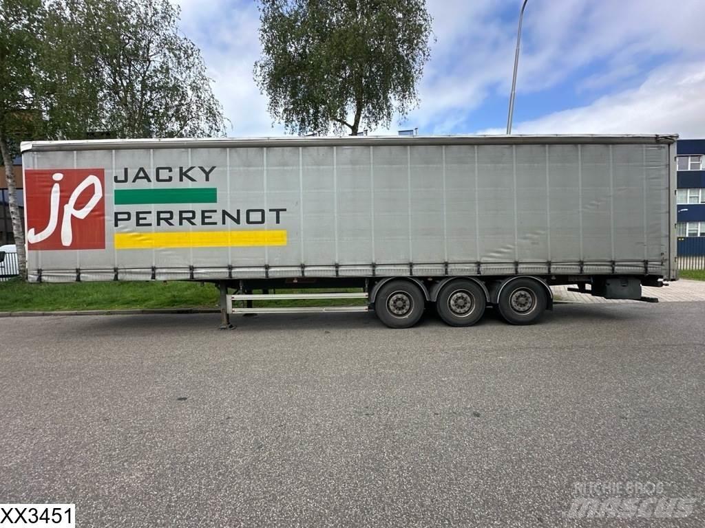 Fruehauf Tautliner Polprikolice s ponjavo