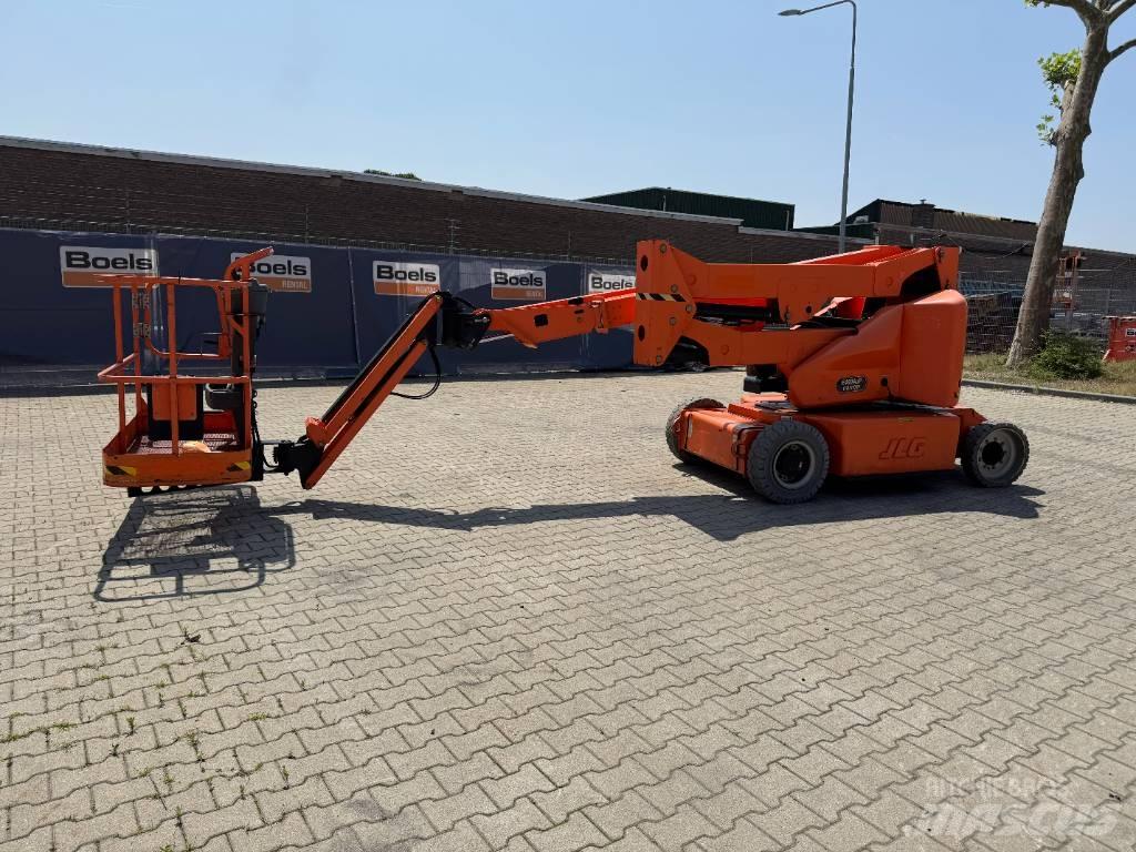 JLG E400AJPN Zglobne dvižne ploščadi