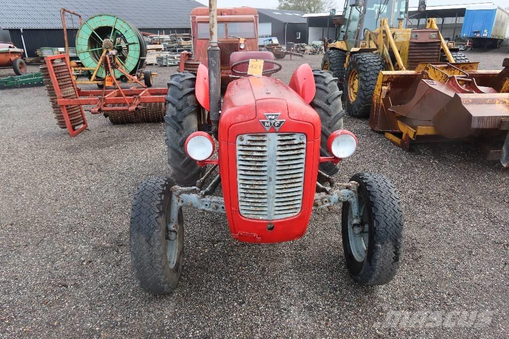 Massey Ferguson 35 Traktorji