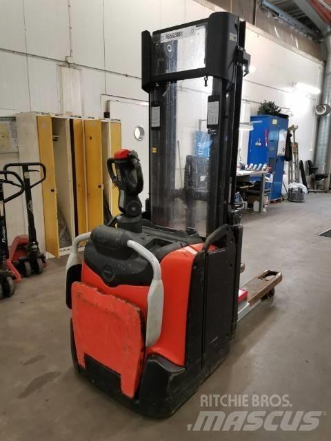 Toyota SPE120L Ročni električni viličar