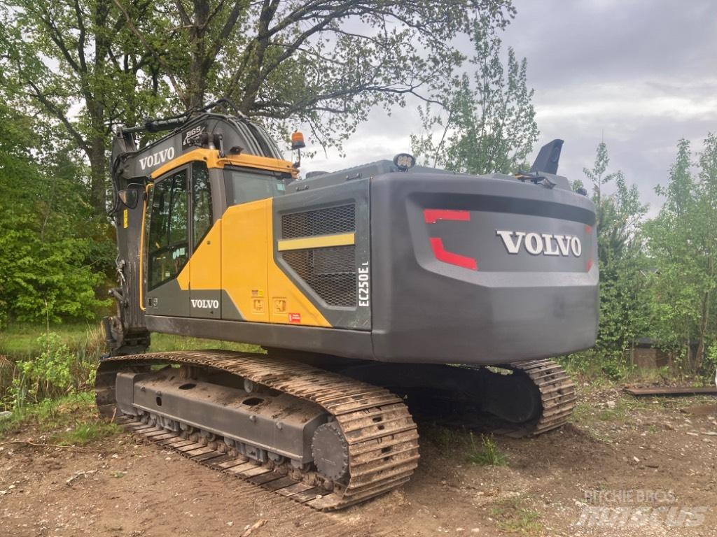 Volvo EC 250 EL Bagri goseničarji