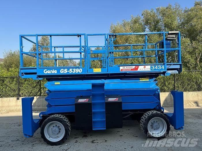 Genie GS5390RT Škarjaste dvižne ploščadi