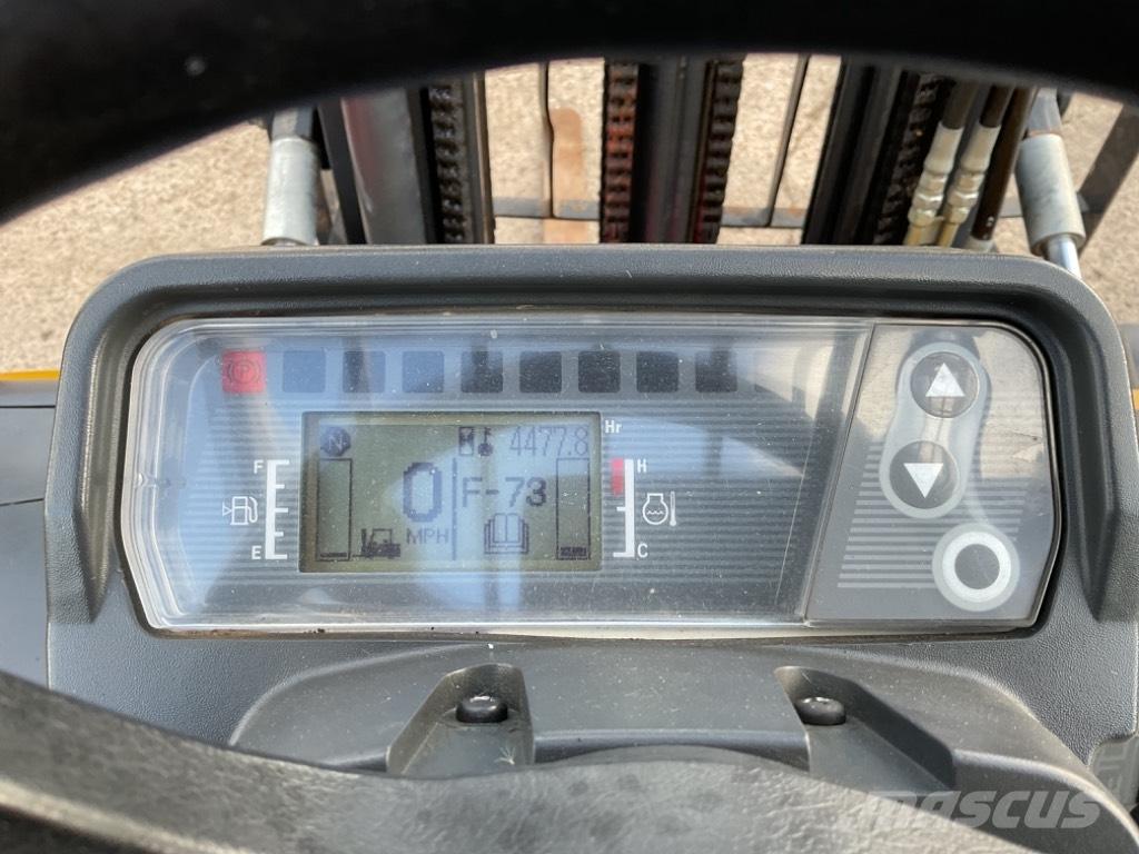 CAT DP 25 NT Dizelski viličarji