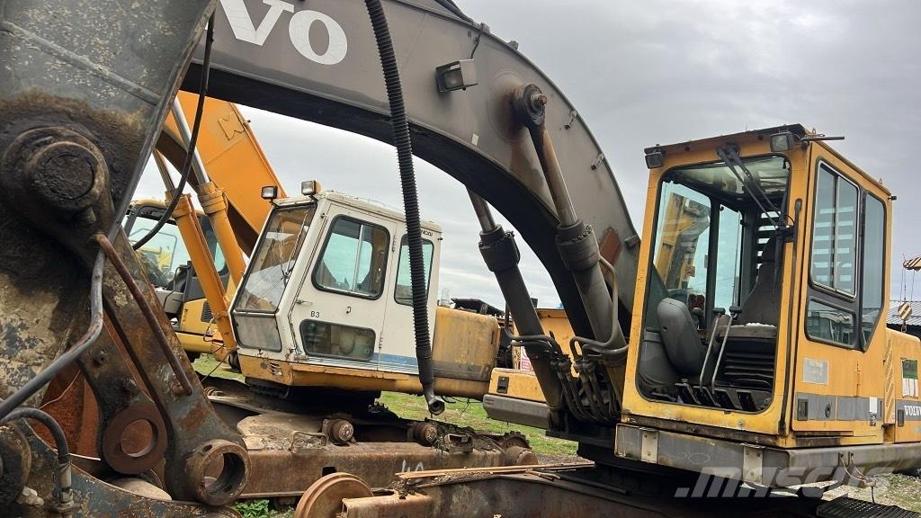 Volvo 280 Podvozje in vzmetenje