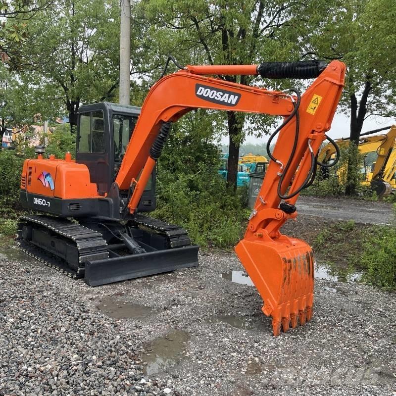 Doosan DH 60 Mini bagri <7t