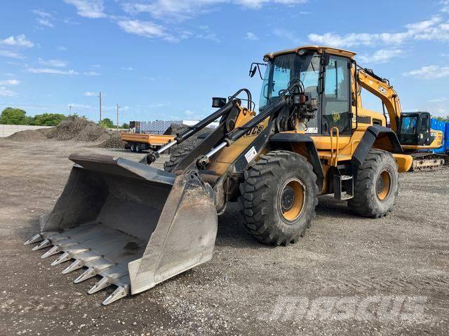 JCB 436 HT Kolesni nakladalci