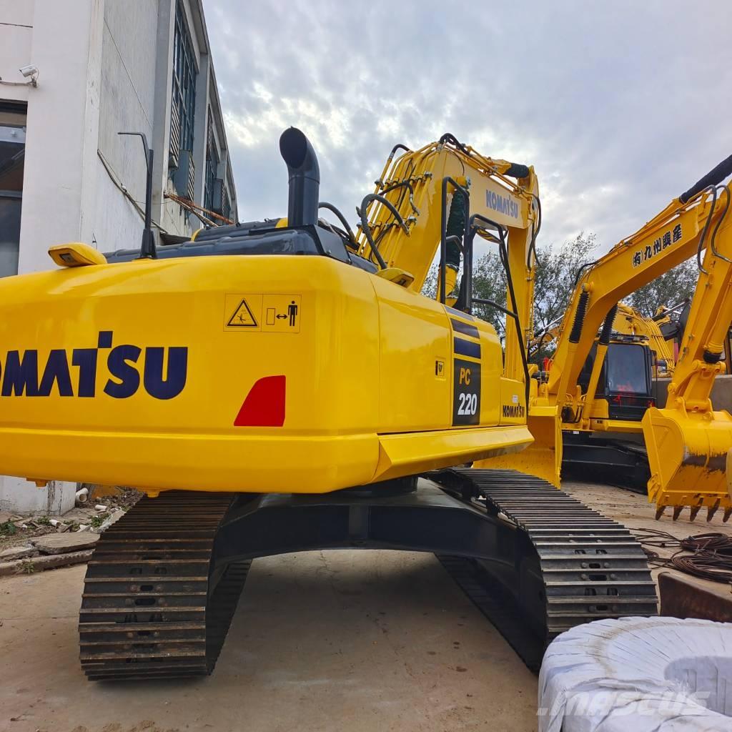 Komatsu PC 220 Bagri goseničarji