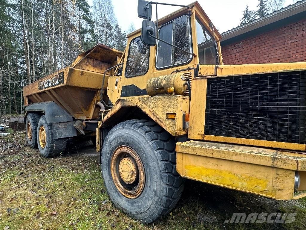 Volvo BM A25 6x6 Zglobni demperji