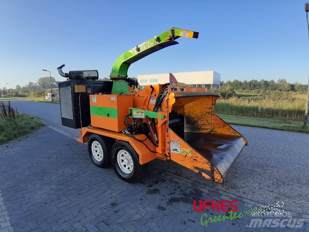 Woodsman 18 XX Drobilci lesa