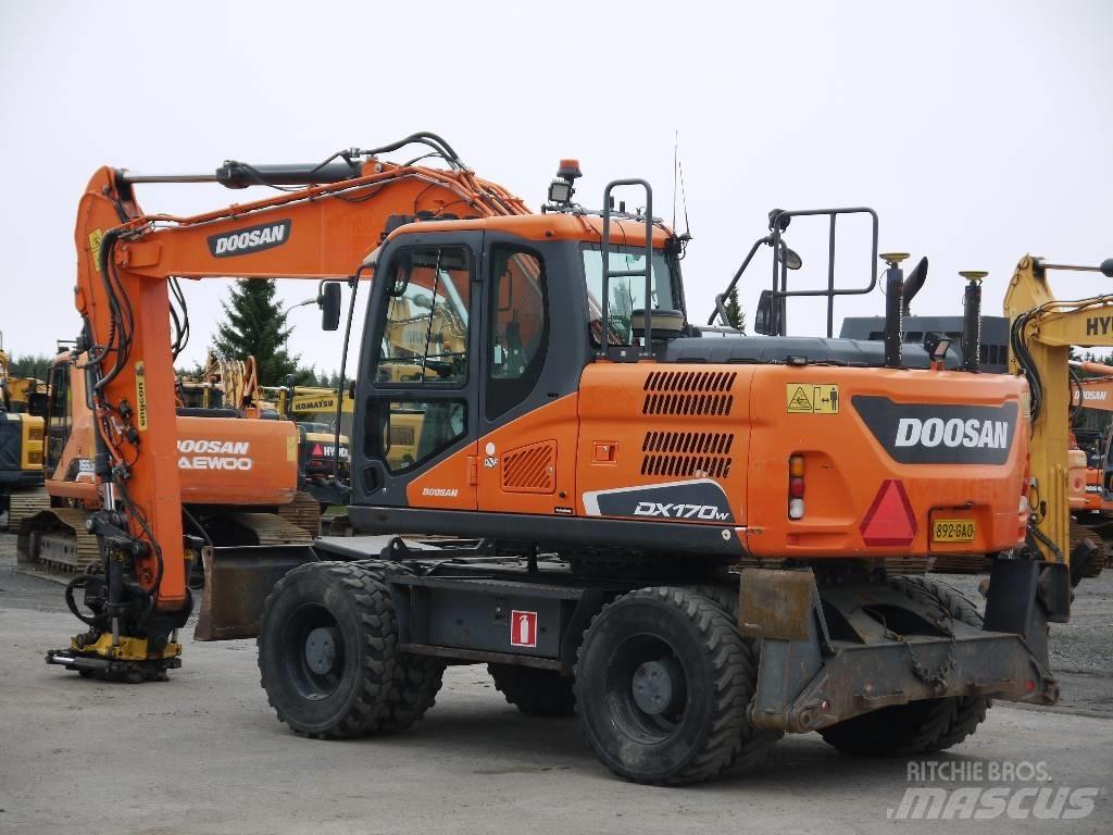 Doosan DX 170 W-5 Bagri na kolesih