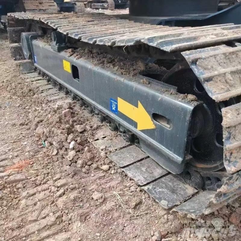 Komatsu PC 60 Bagri goseničarji