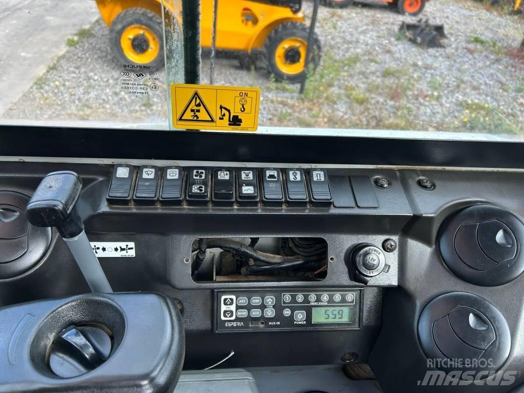 Takeuchi TB 230 Mini bagri <7t
