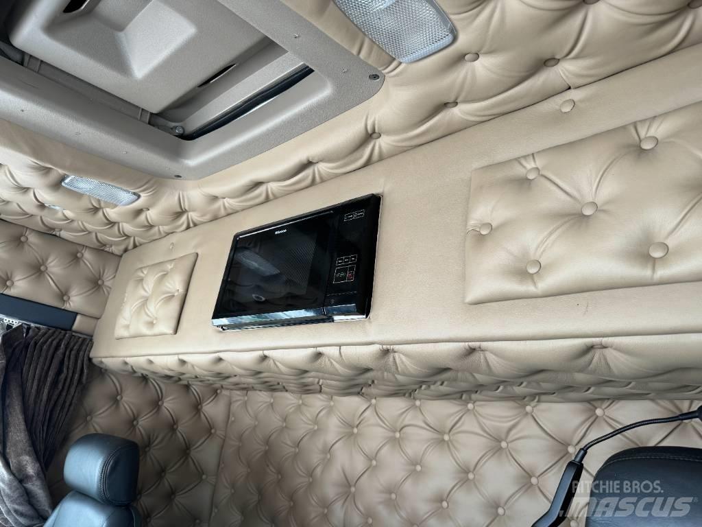 Scania R 520 LB8x4*4 Kotalni prekucni tovornjaki