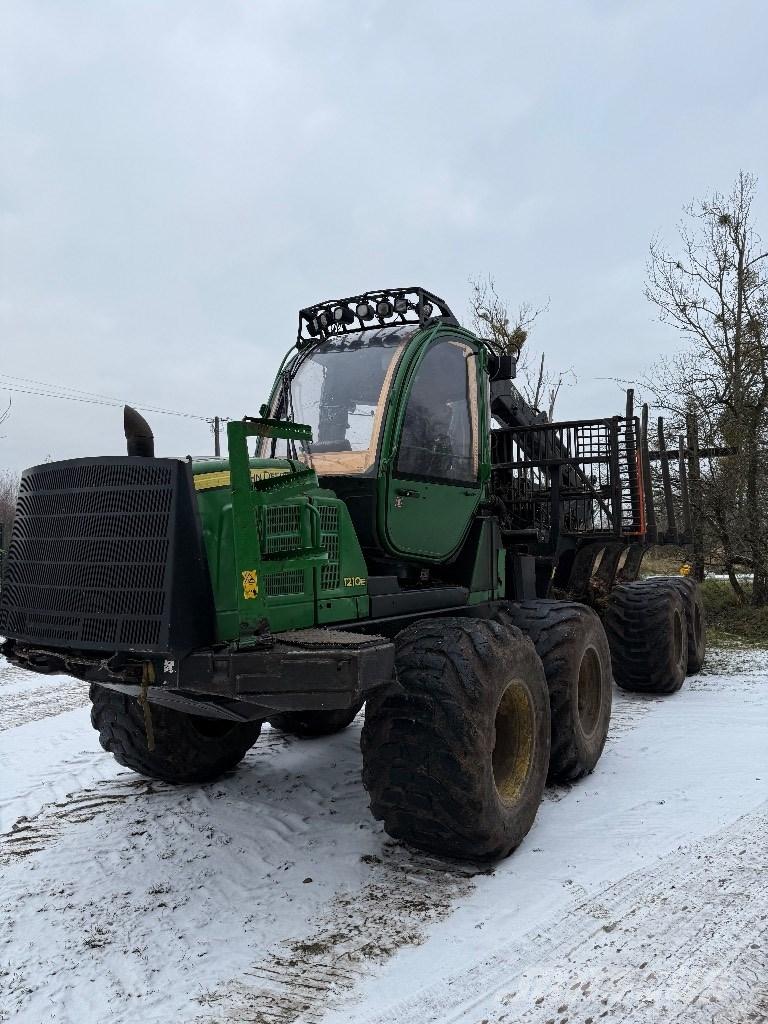 John Deere 1210 E Forwarderji