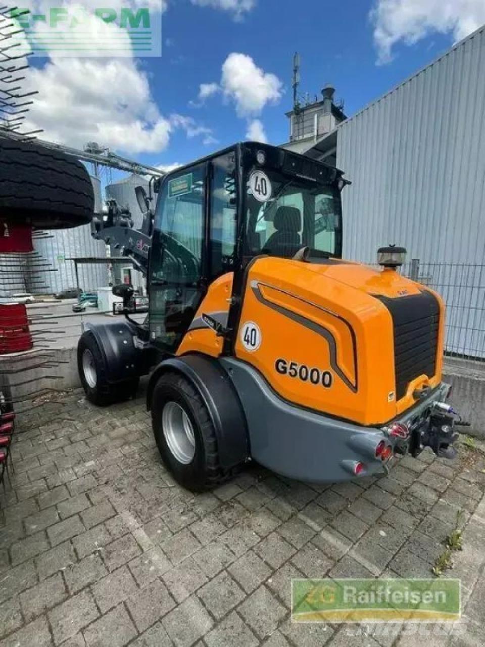 GiANT g5000 Mini bagri <7t