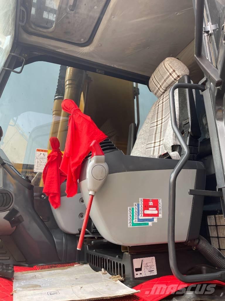 Komatsu PC 200-8 Bagri goseničarji