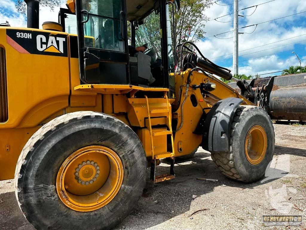 CAT 930 H Kolesni nakladalci