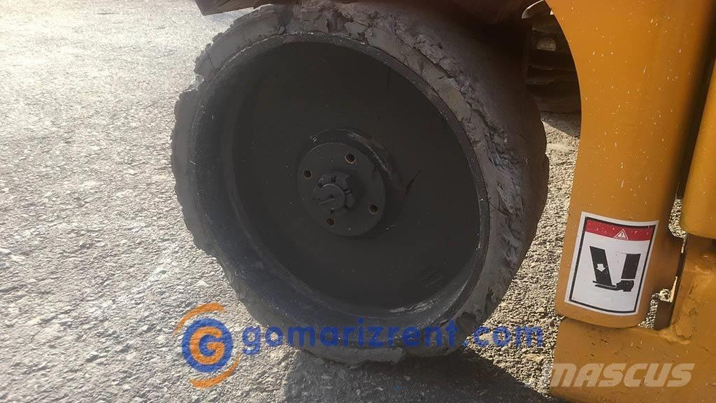 Haulotte Compact 12 Škarjaste dvižne ploščadi