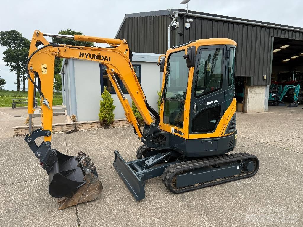 Hyundai R25Z-9 AK Mini bagri <7t