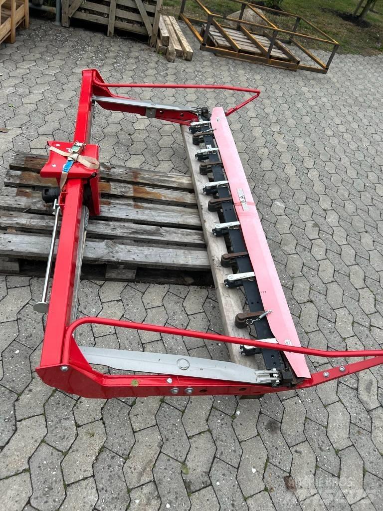 Rapid 1453 Druga komunalna oprema