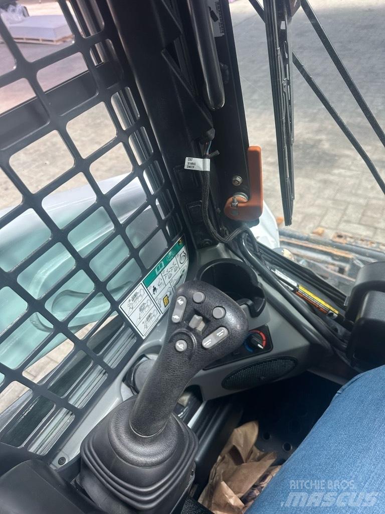 Bobcat T 590 Skid steer mini nakladalci