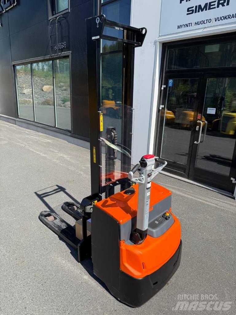 Rocla SWS12L Ročni električni viličar