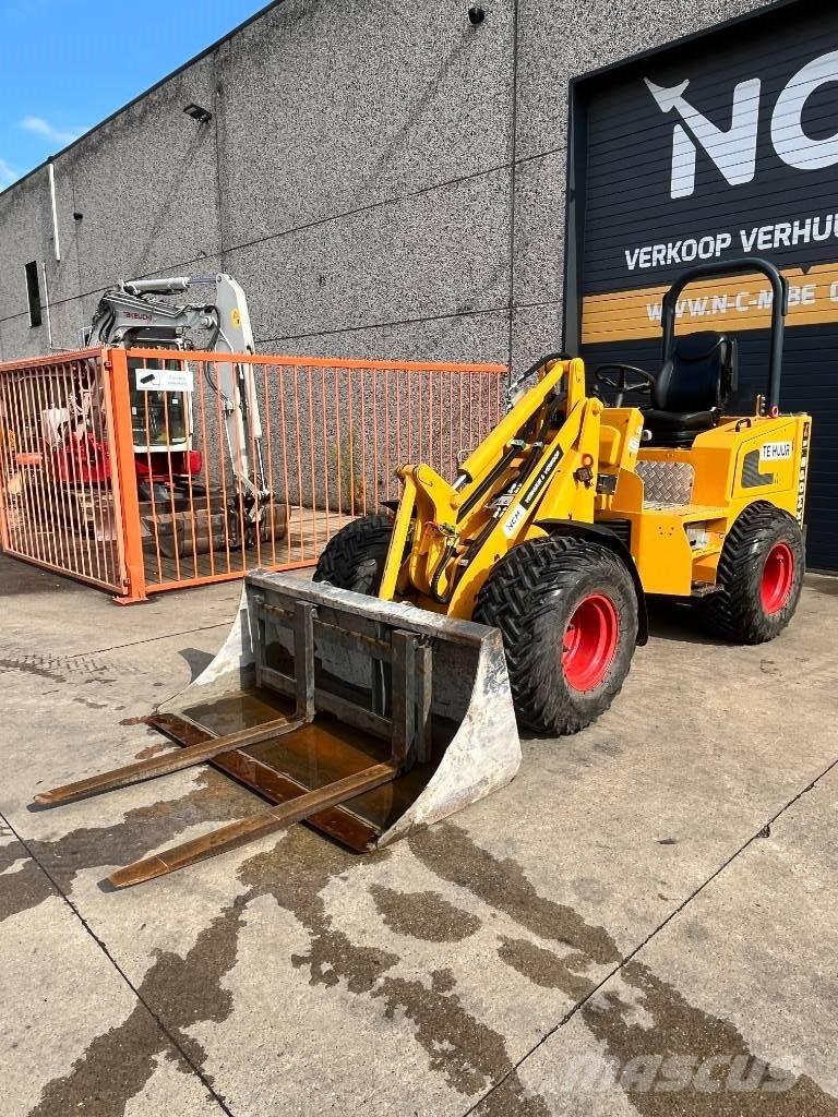 Knikmops KM 250 Kolesni nakladalci