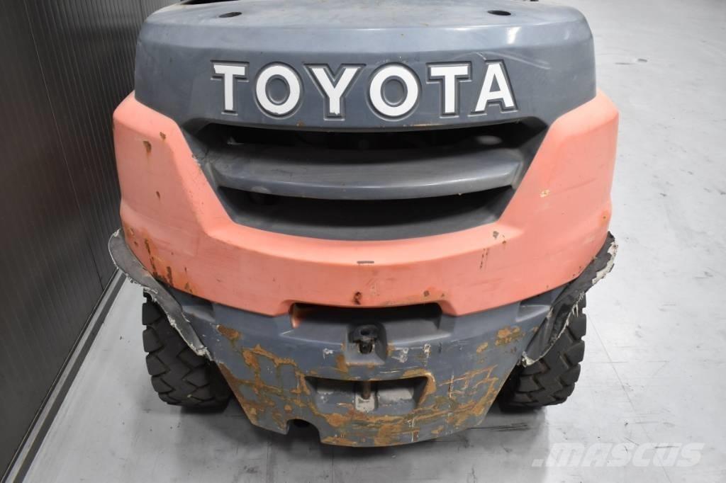 Toyota 40-8FD35N Dizelski viličarji