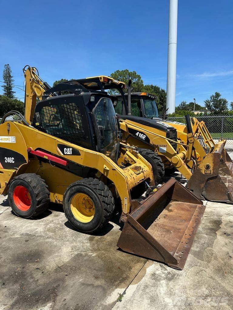 CAT 246C Skid steer mini nakladalci