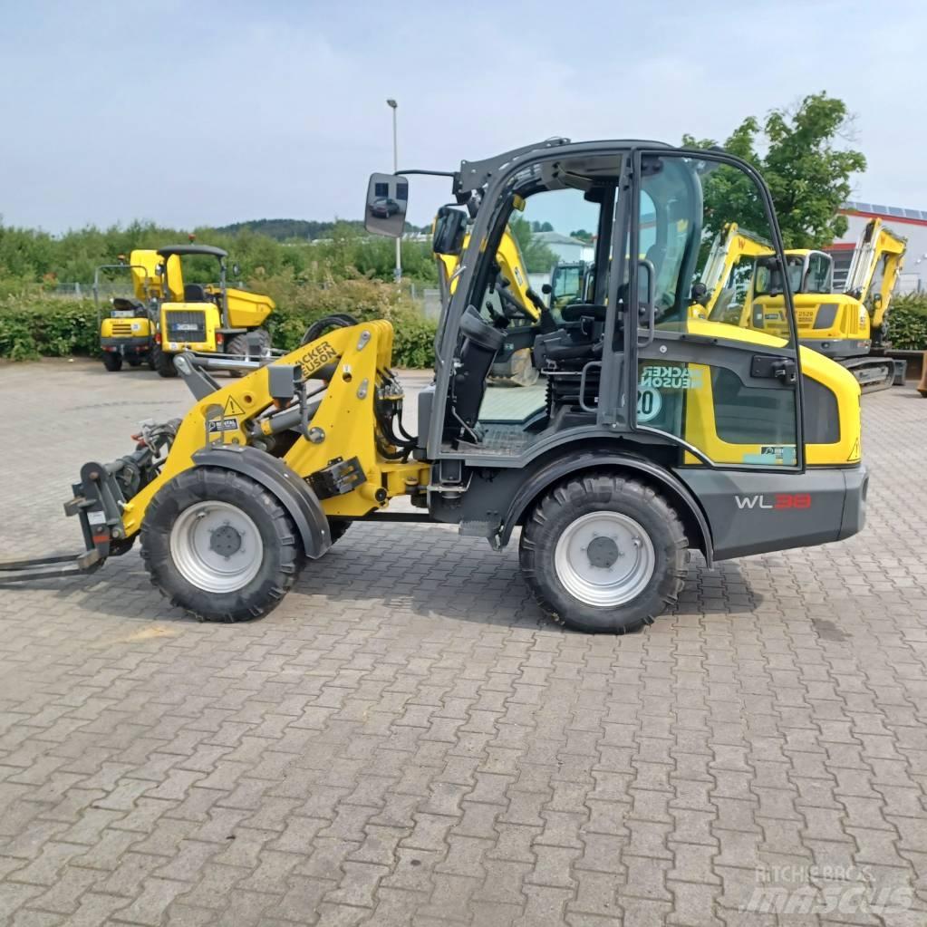 Wacker Neuson WL38 Kolesni nakladalci