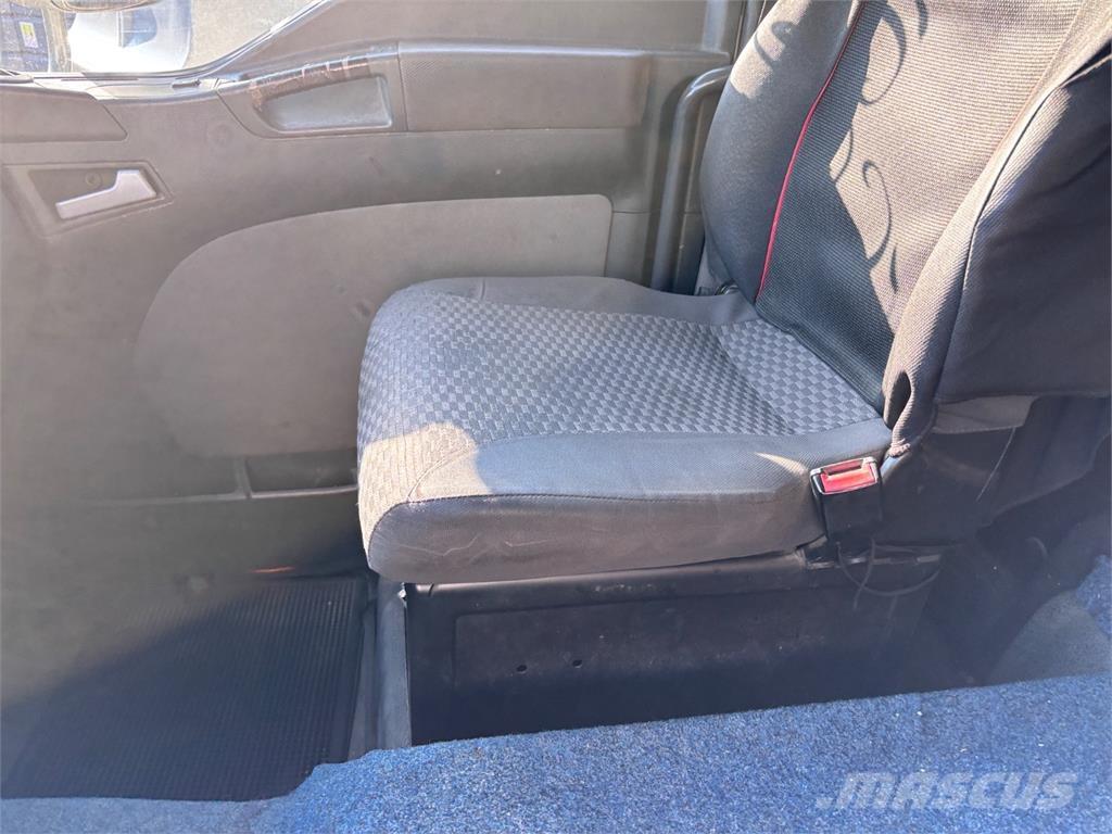 MAN TGM 18.240 Tovornjaki zabojniki