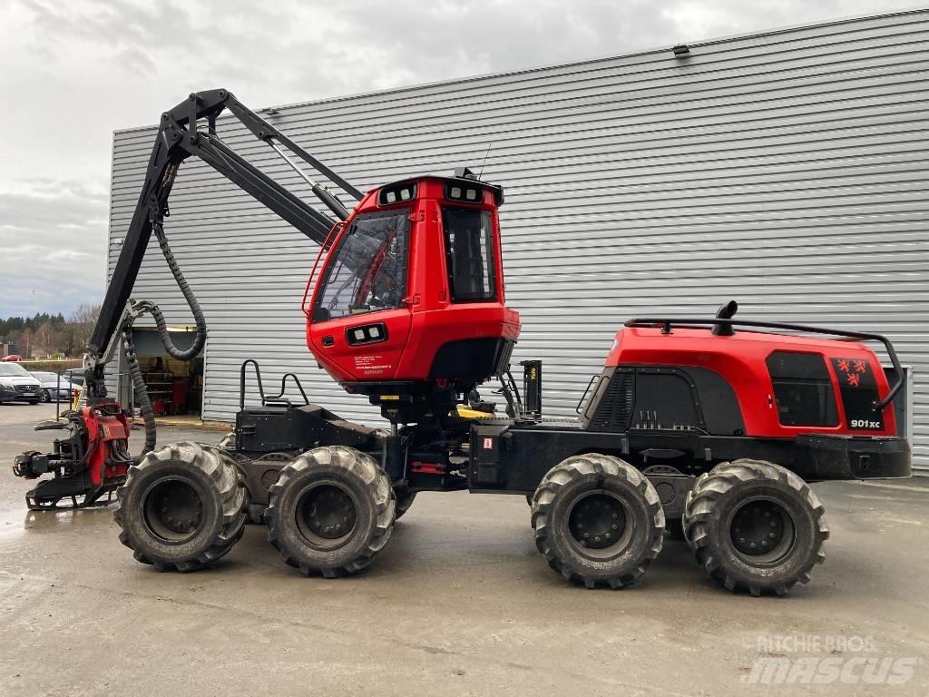 Komatsu 901 XC Harvesterji