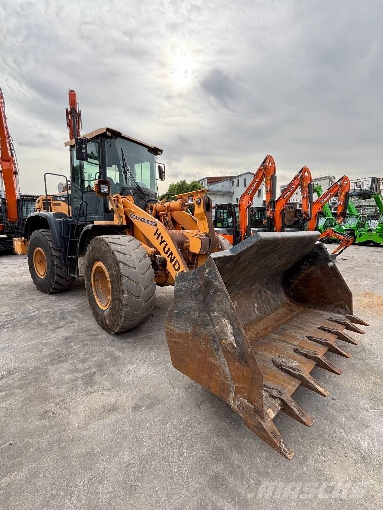 Hyundai HL 757-9 A Kolesni nakladalci