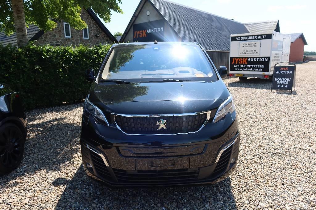 Peugeot E-Traveller Avtomobili