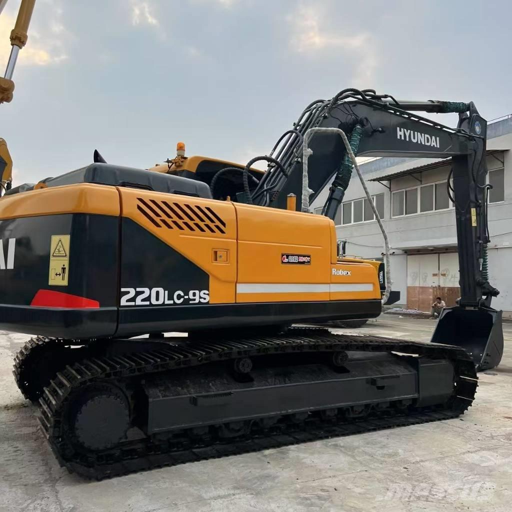 Hyundai R220LC-9S Midi bagri 7t – 12t