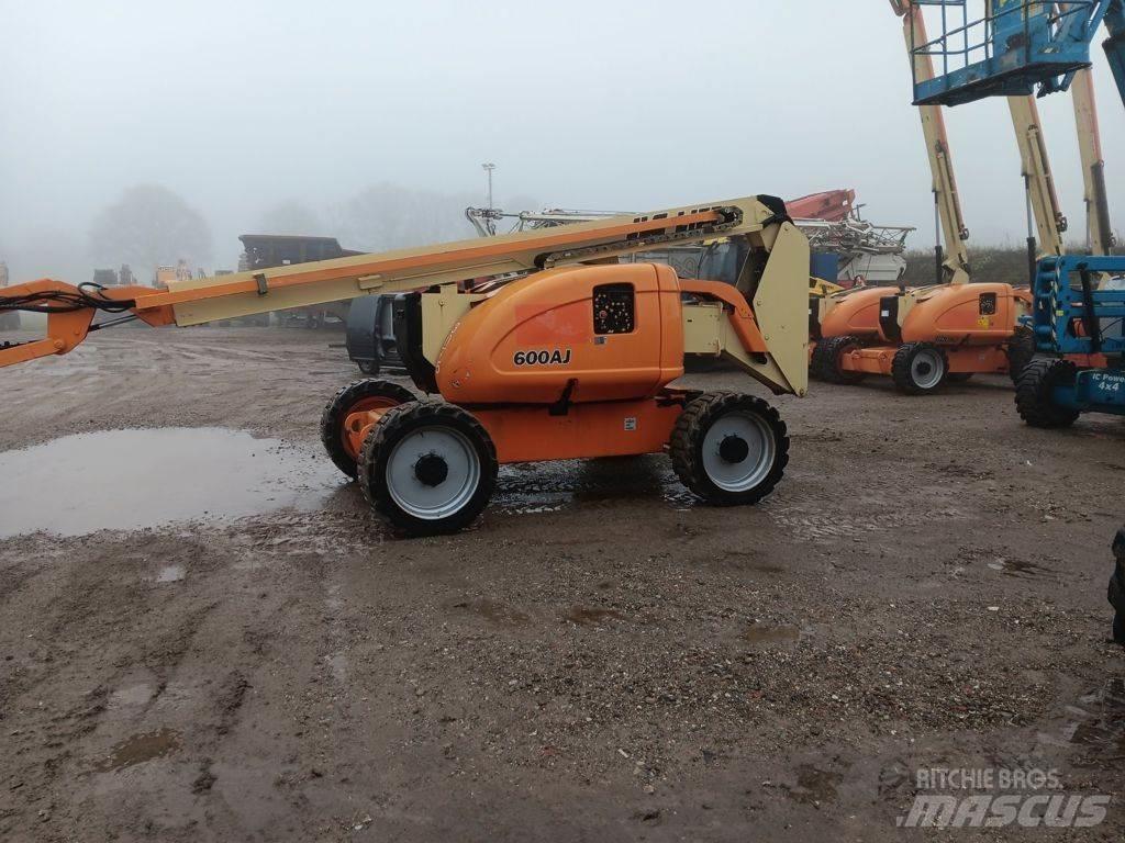 JLG 600AJ Zglobne dvižne ploščadi