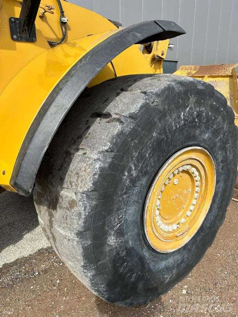 CAT 980 M Kolesni nakladalci