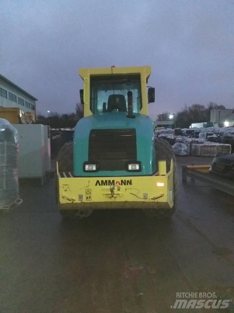 Ammann ASC 130 Dvojni valjarji