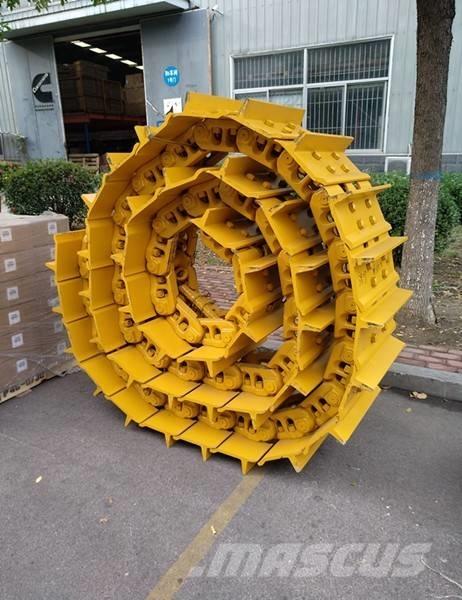 Komatsu D155A-6 Gosenice