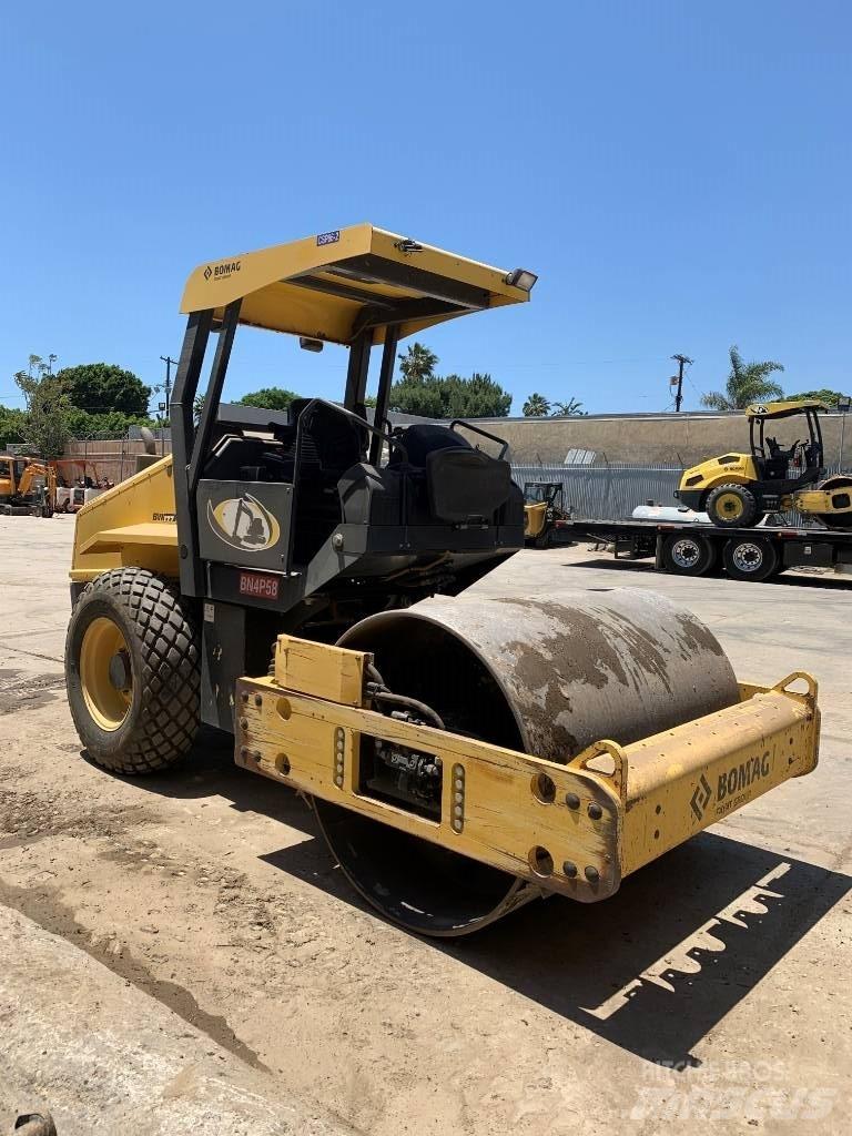 Bomag BW 177DH-50 Enojni valjarji