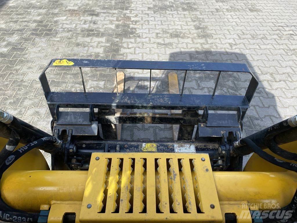 Gehl RT215 Skid steer mini nakladalci