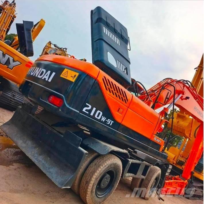 Hyundai 210 W-9 Bagri na kolesih