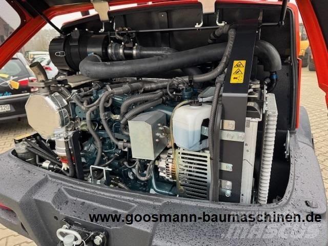 Kubota R 090 Kolesni nakladalci