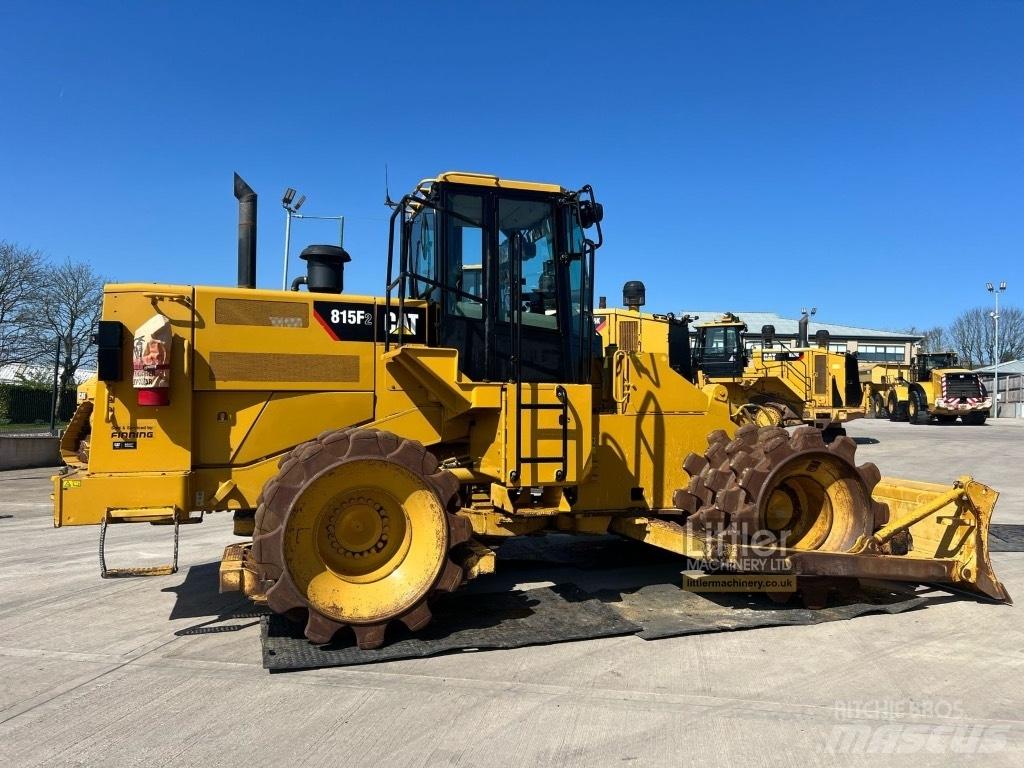 CAT 815 F 2 Kompaktorji tal