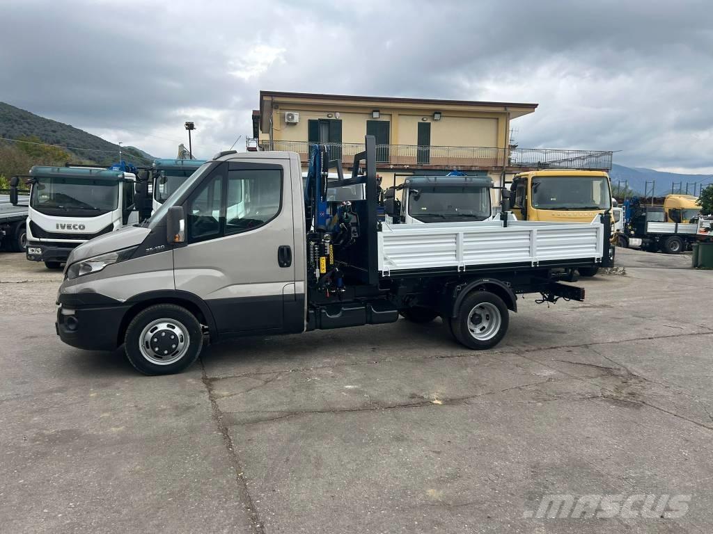 Iveco Daily 35-130 Tovornjaki z žerjavom